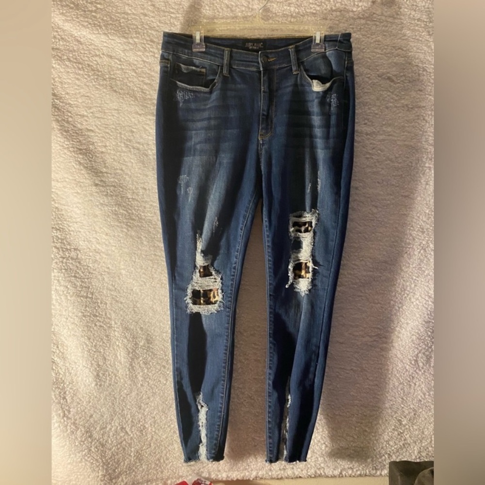 Judy Blue Skinny Distressed Blue Jeans size 13/31